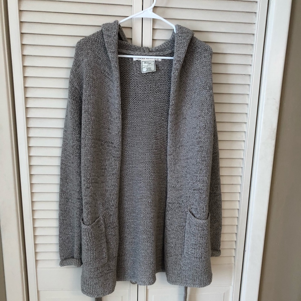 Cardigan sweater